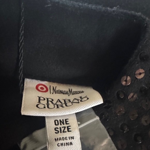 Neiman Marcus Elegant Black Cape with Bow - Picture 9 of 10